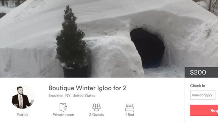 Construye un iglú en su jardín y lo alquila en Airbnb por 200 dólares
