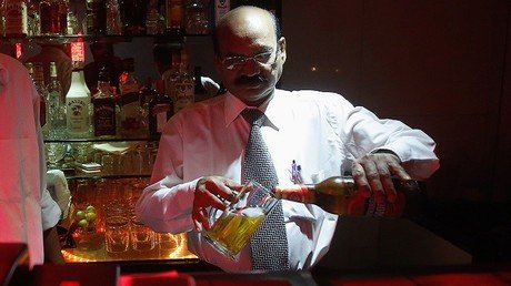 Cuáles son los efectos negativos de consumir alcohol en personas mayores de 40 años
