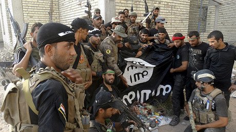 El Estado Islámico quema vivos a sus propios combatientes por abandonar Ramadi tras su caída