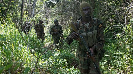 ¿Por qué luchan en Uganda estos admiradores de Chuck Norris?