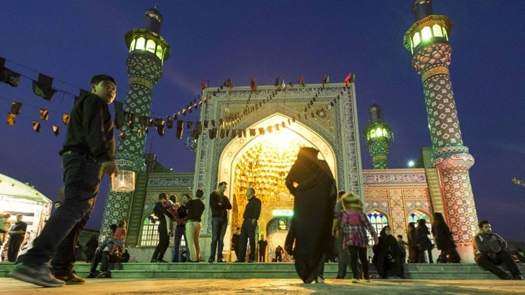 Clérigos vistos como nunca antes: cuenta en Instagram muestra fotos inusuales de imames iraníes