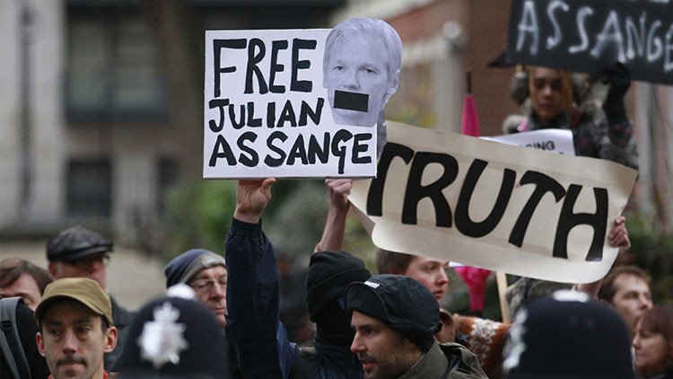 El caso de acoso sexual de Assange: Cinco hechos que la prensa suele ocultar