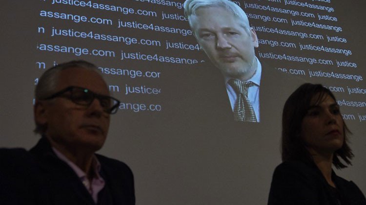 Abogado de Assange a RT: "Es tramposo no aceptar la decisión de la ONU"