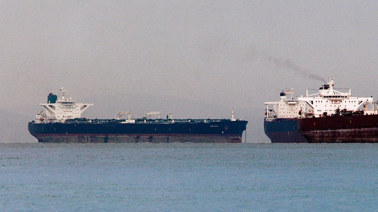 Irán empieza a exportar grandes volúmenes de petróleo a Europa