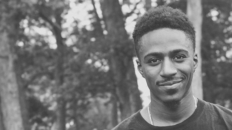 EE.UU.: Un policía califica en Facebook de "final feliz" el suicidio de un activista afroamericano