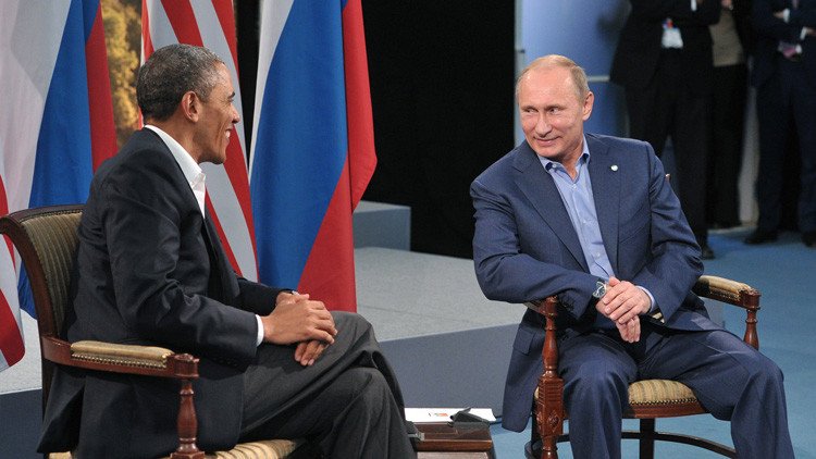 Putin a Obama: "Hay que establecer contacto entre nuestros militares para combatir al EI"