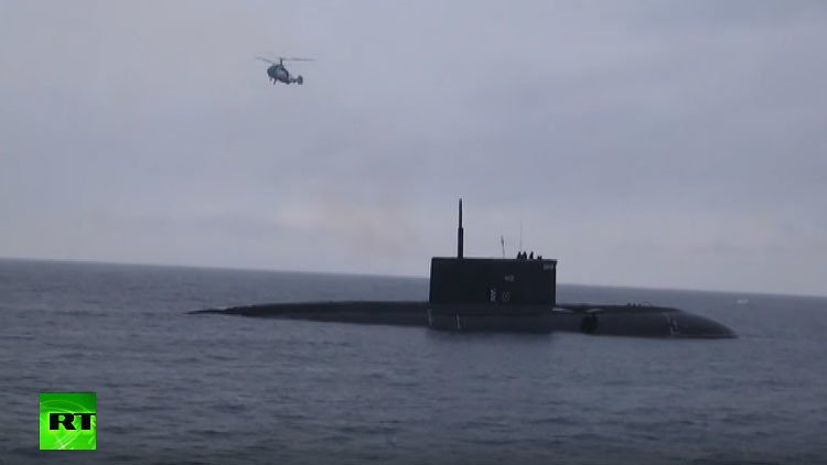 La Armada rusa rescata un 'agujero negro' en Crimea (Video)
