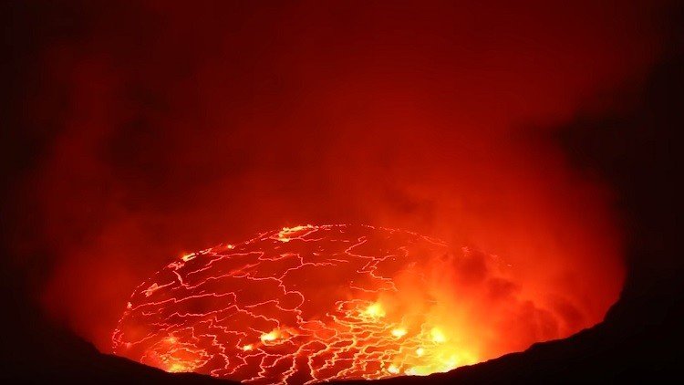Impresionante grabación desde el 'corazón' de un volcán activo