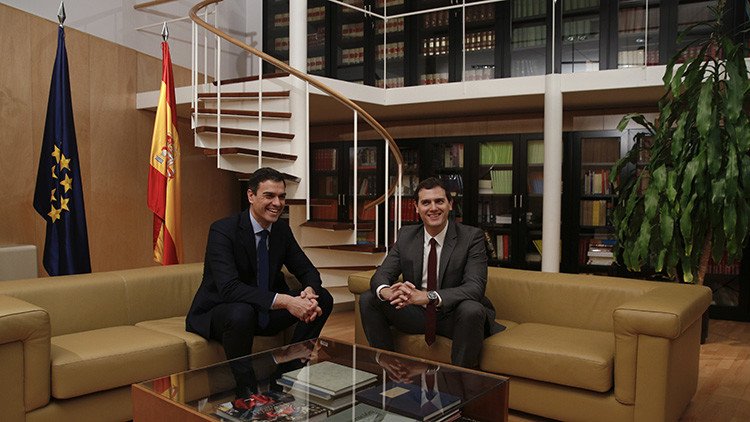 España: PSOE y Ciudadanos firman un pacto de gobierno - RT