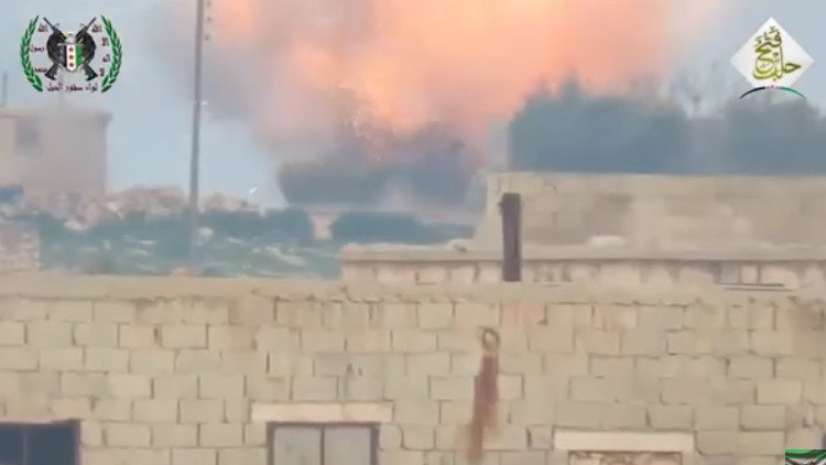 Video: Rebeldes sirios atacan por primera vez un tanque T-90 con un misil antitanque guiado