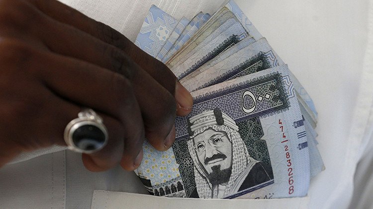 Tres razones por las que Arabia Saudita necesita dinero urgentemente
