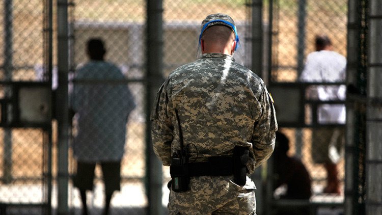 ¿Cerrar la cárcel de Guantánamo? La Armada de EE.UU. permanecerá en Cuba, afirma el Pentágono