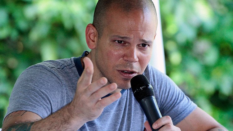 'Residente' de Calle 13: "El asesinato de Berta Cáceres multiplicará la lucha"