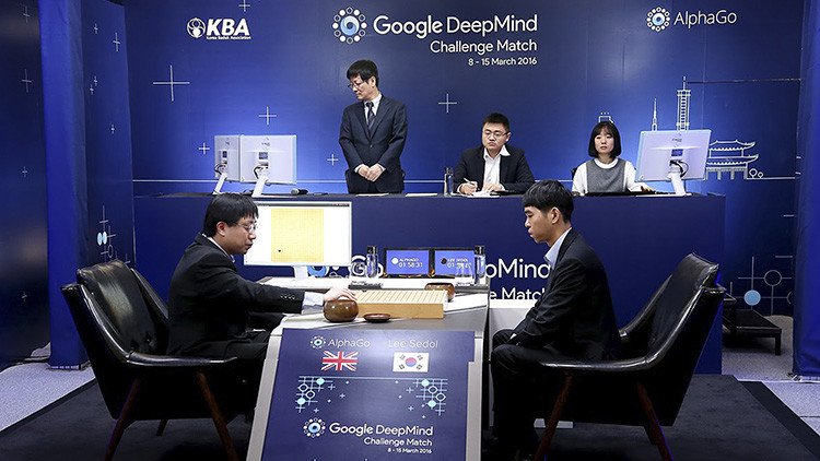 Inteligência artificial do Google vence primeira partida de Go