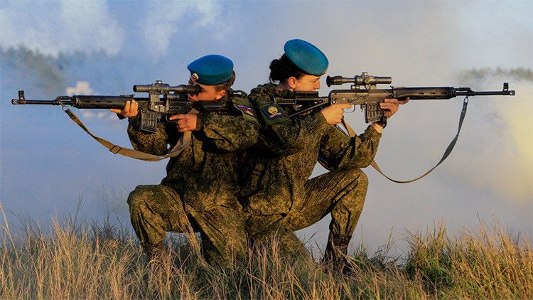 Bellezas uniformadas: Mujeres soldado en las tropas aerotransportadas rusas