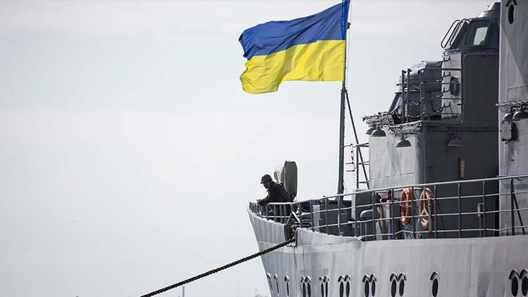 Militares de Ucrania desertan en masa y pasan sus vacaciones en Crimea