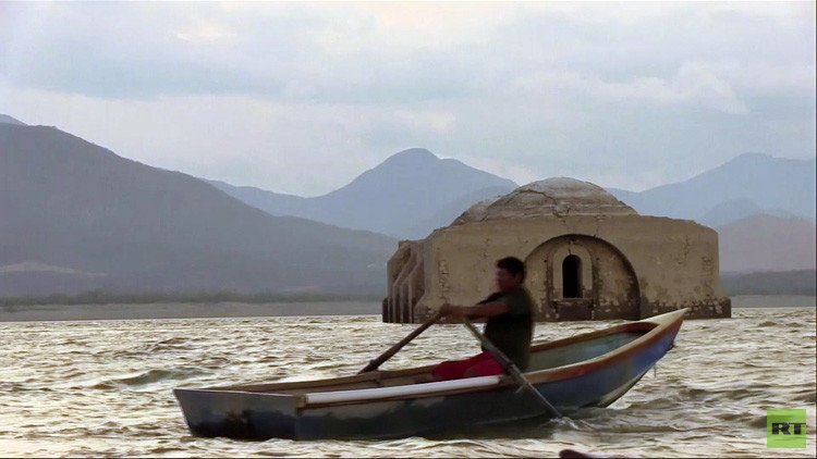 Video: Un templo del siglo XVI resurge entre las aguas en México