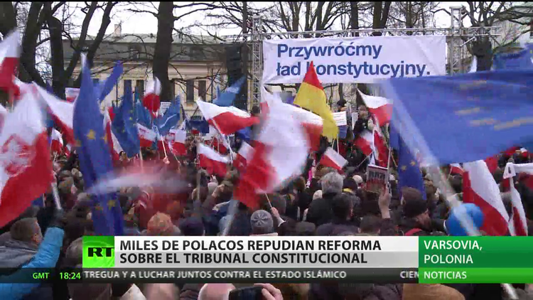 Polonia: Miles de activistas protestan contra el Gobierno - RT