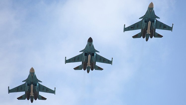 Rusia inicia la retirada de sus fuerzas aéreas de Siria (Video)