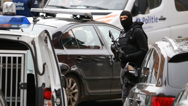 Francia detiene a cuatro personas que preparaban un nuevo atentado en París