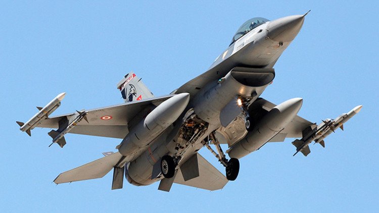 Turquía bombardea posiciones del PKK en el norte de Irak