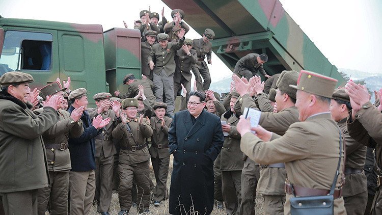Piongyang prueba misiles que "aterrarán los corazones de sus enemigos"