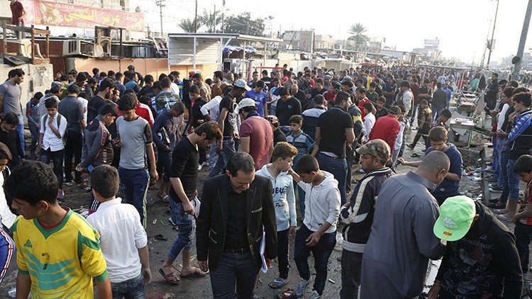 Video: Captan el momento exacto del atentado que mató a 29 personas en un estadio de fútbol en Irak