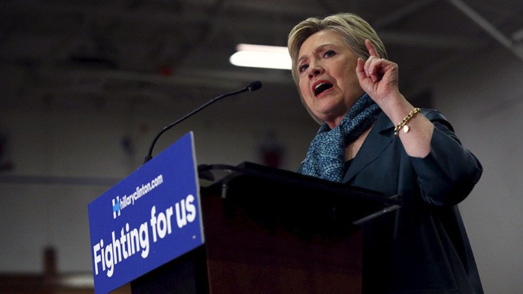 Exalcalde de Nueva York: "Hillary Clinton podría ser considerada miembro fundador del EI"