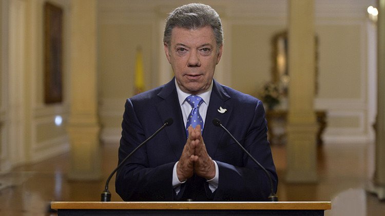Paz demorada en Colombia: el presidente exige que las FARC definan cuándo entregarán las armas