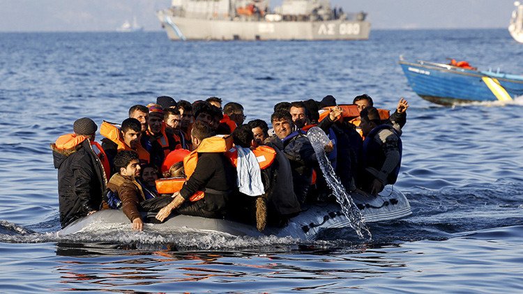 Cómo un jubilado italiano salvó a unas 600 personas de la muerte inminente en el mar
