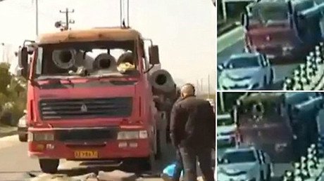 Conductor de un camión muere aplastado por su propia carga tras frenar bruscamente