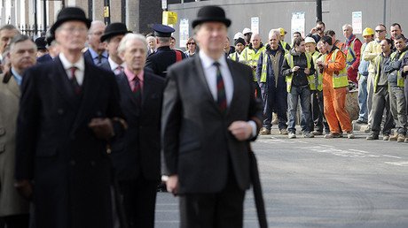 Reino Unido deportará a los trabajadores extranjeros que ganen menos de 50.000 dólares al año