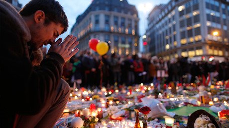 La portada de 'Charlie Hebdo' sobre los atentados de Bruselas causa revuelo en las redes