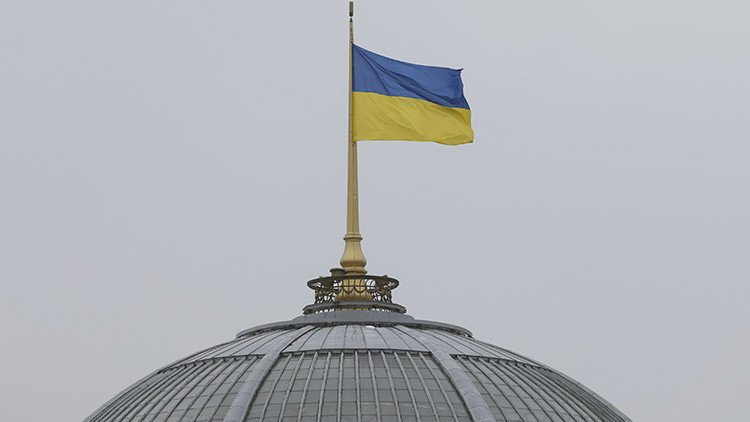 Representante de la UE: Kiev entra en un círculo vicioso en su intento de superar la crisis política