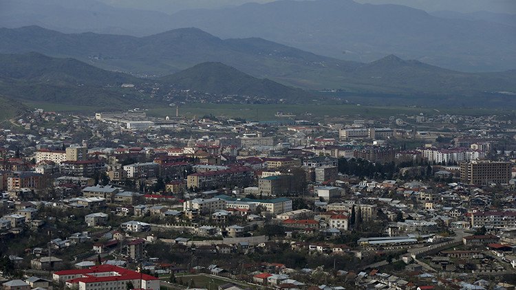 Azerbaiyán y Armenia alcanzaron en Moscú el acuerdo sobre la tregua en Nagorno Karabaj