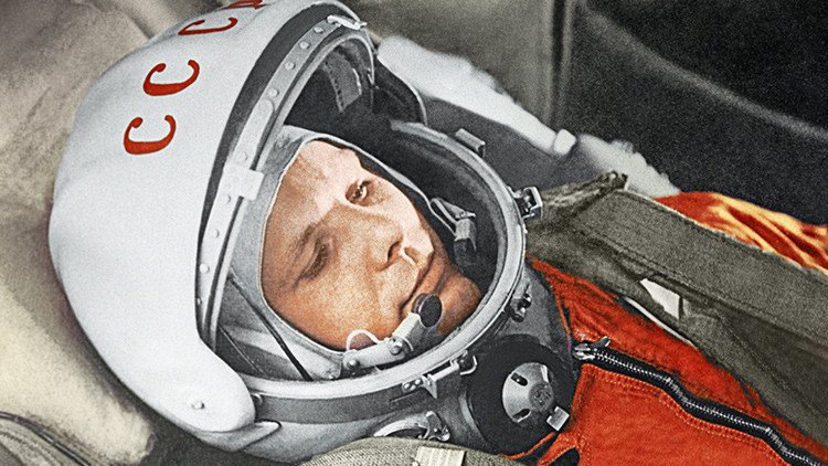 Video: Aparece un gigantesco retrato de Gagarin en un lago congelado en Rusia