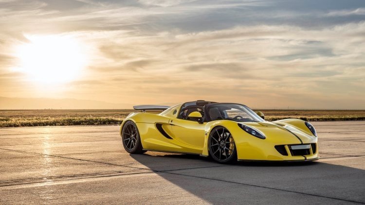 Venom GT Spyder rompe el récord mundial de velocidad para coches cabrio (Video y fotos)