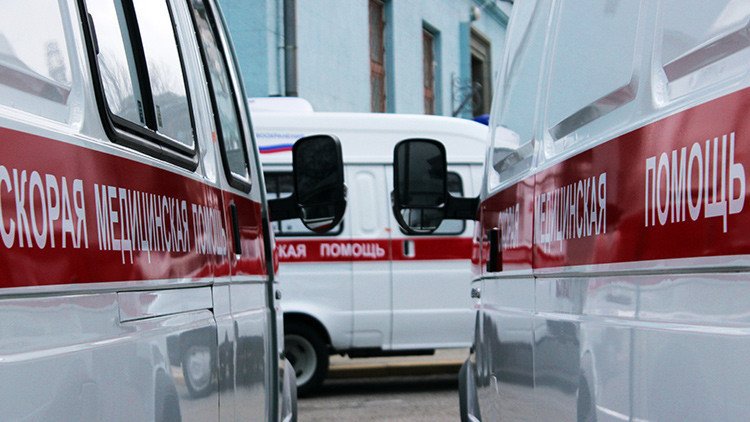 Un adolescente sobrevive tras caer desde un 14.º piso en el sur de Rusia (Video)
