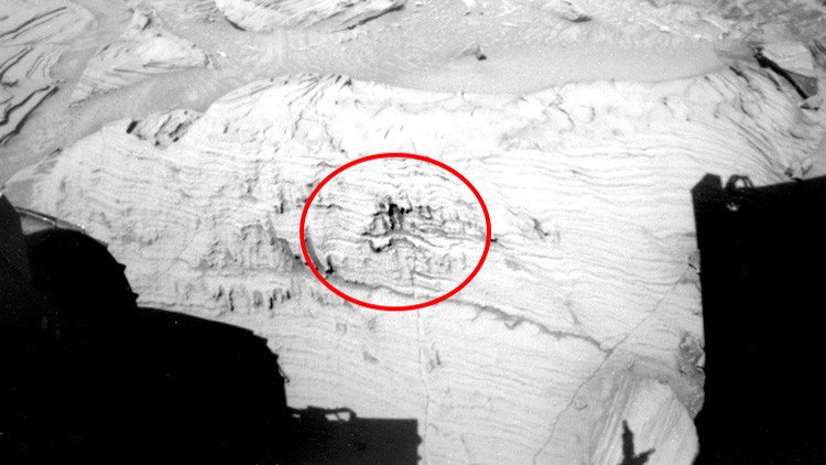 ¿Lo dicen en serio?: Un 'hombre que corre' aparece en una foto marciana de la NASA