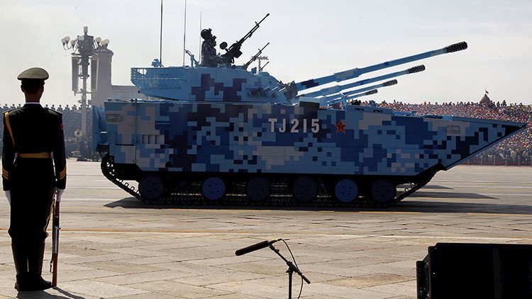¿Qué esconde el camuflaje pixelado de los tanques chinos?