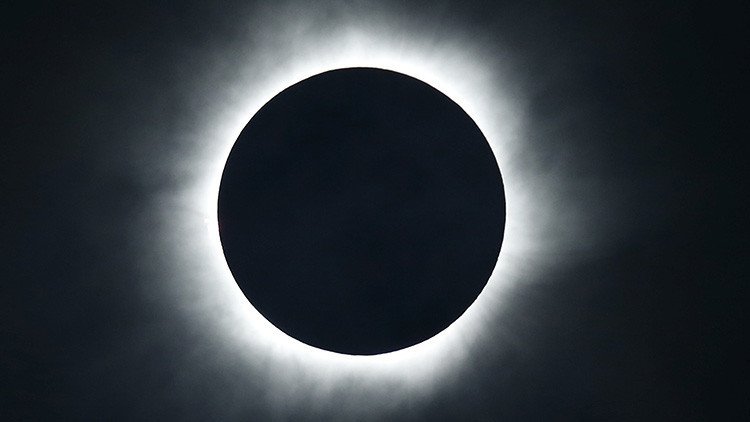 Se desata la fiebre para ver el 'gran eclipse' solar