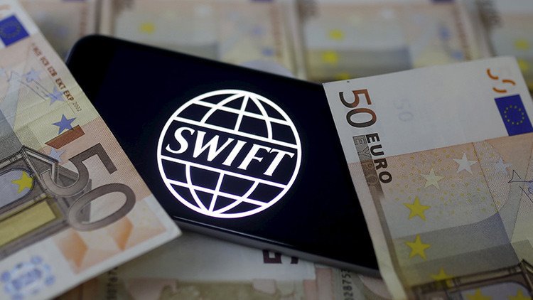 El sistema de pagos SWIFT advierte a sus clientes sobre múltiples "incidentes cibernéticos"