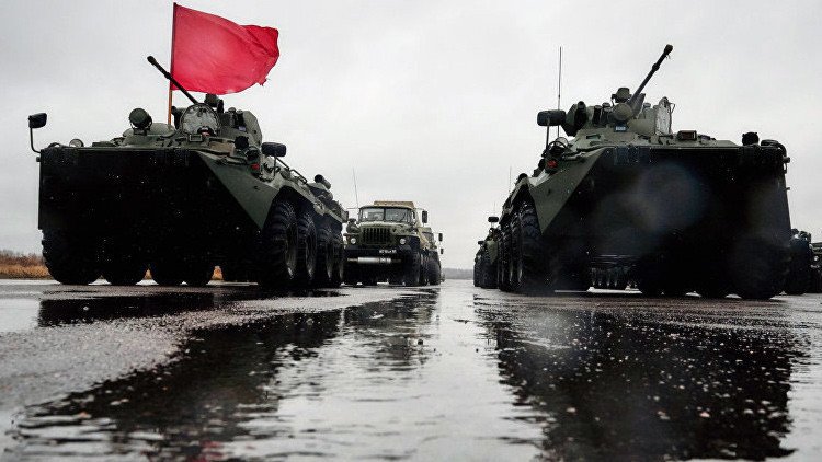 La Marina rusa en Crimea se refuerza con 40 blindados de infantería BTR-80A