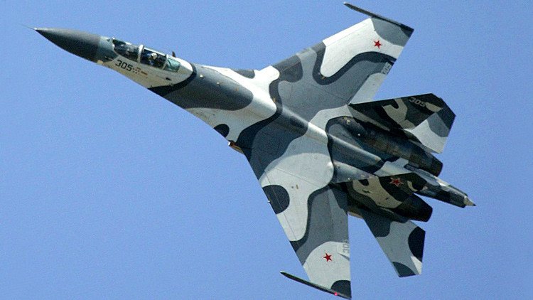 El Pentágono afirma que un Su-27 ruso maniobró a 6 metros de un avión de EE.UU. 
