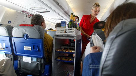 Las azafatas de Air France protestan por la nueva normativa de vestuario en los vuelos a Teherán