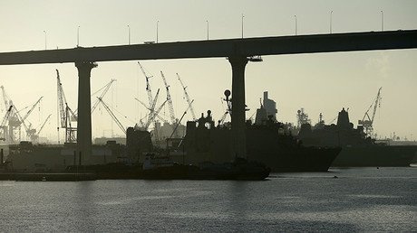 Declaran una amenaza de bomba en una base naval en EE.UU.