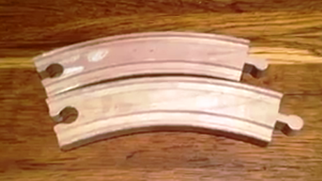 La ilusión óptica de estos rieles de juguete 'enloquece' las redes sociales