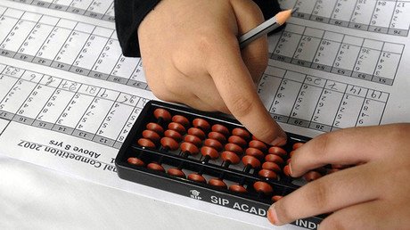 Un matemático uzbeko afirma haber resuelto la ecuación del millón de dólares