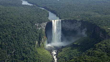 Un pueblo indígena de Guyana construye un dron para combatir la tala furtiva de bosques