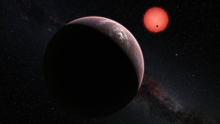 Descubren tres planetas "potencialmente habitables"